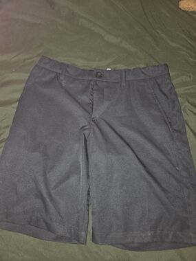 Under Armour Shorts Youth XL Adj Waist Black NEW